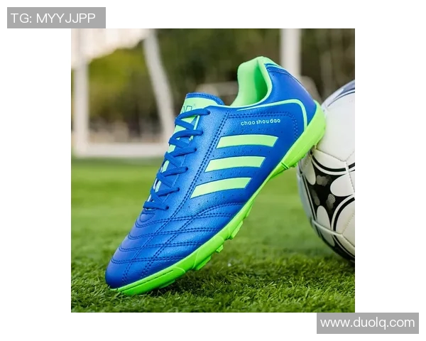 门将足球鞋的选择与推荐如何挑选适合自己的专业门将鞋款 门将足球鞋的选择与推荐如何挑选适合自己的专业门将鞋款